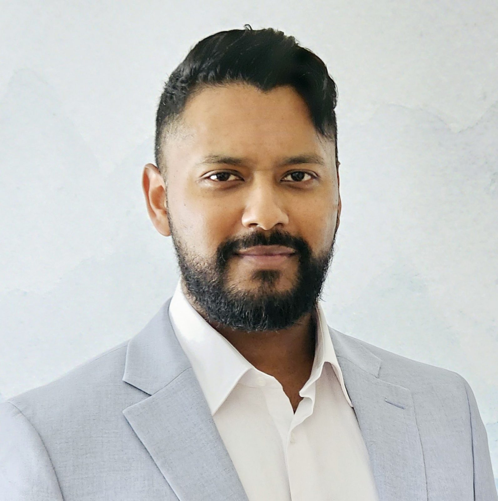 Headshot of Dr. Praveen Rayar
