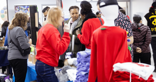 2024 Holiday-Market crowd-3